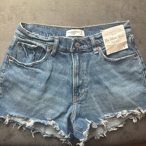 NWT Abercrombie & Fitch jeans short